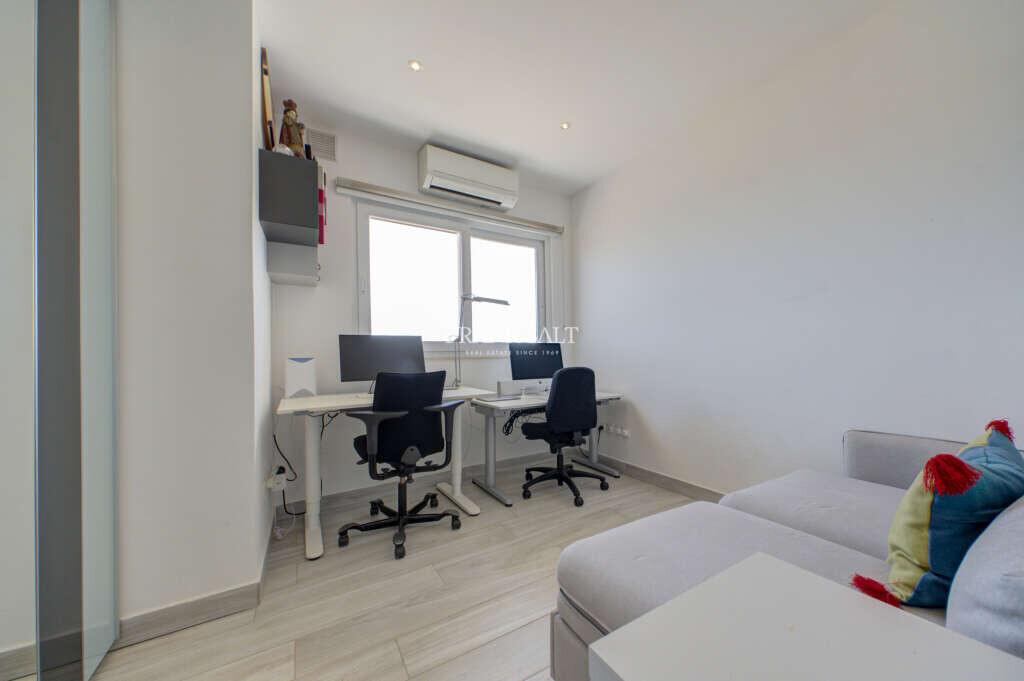 Marsascala, 2 Bedrooms Bedrooms, ,2 BathroomsBathrooms,For Sale,FRSA-320882