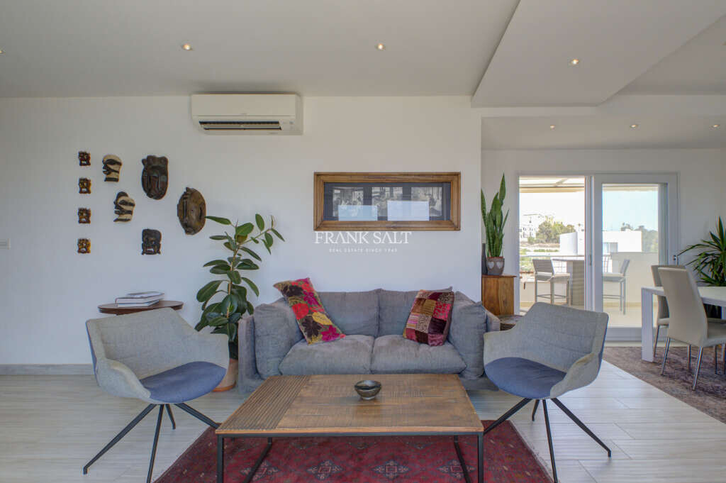 Marsascala, 2 Bedrooms Bedrooms, ,2 BathroomsBathrooms,For Sale,FRSA-320882