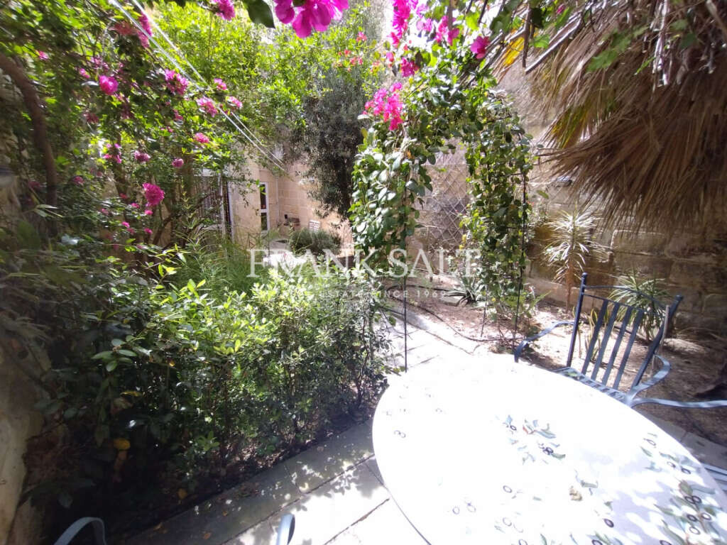 Pieta, 3 Bedrooms Bedrooms, ,2 BathroomsBathrooms,For Sale,FRSA-924092 Pieta, 3 Bedrooms Bedrooms, ,2 BathroomsBathrooms,For Sale,FRSA-924092