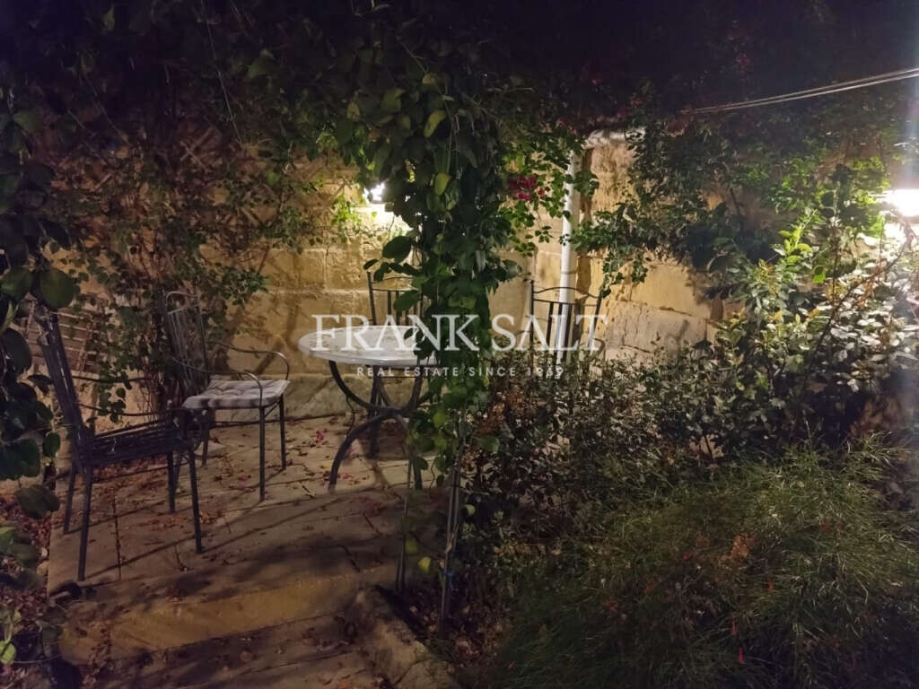 Pieta, 3 Bedrooms Bedrooms, ,2 BathroomsBathrooms,For Sale,FRSA-924092