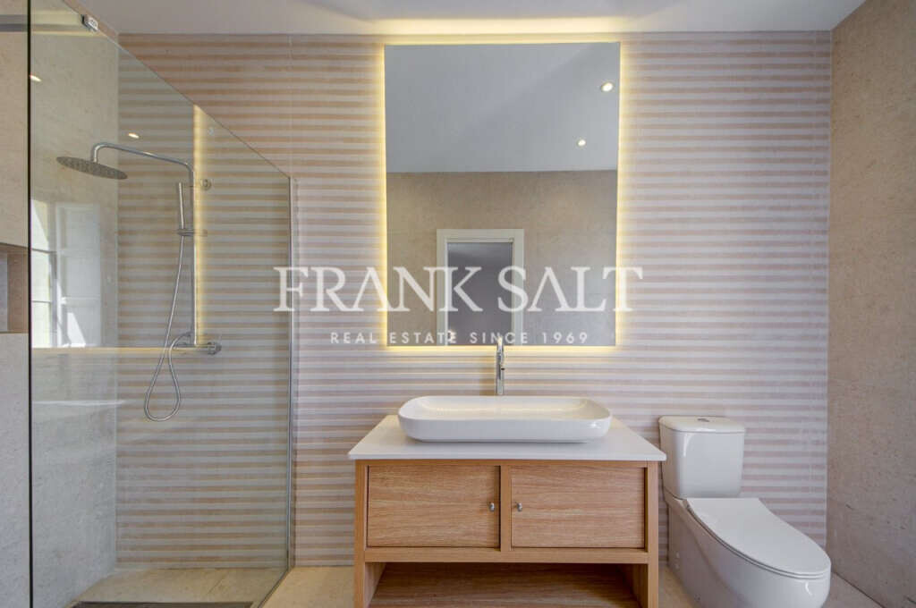 Zejtun, 3 Bedrooms Bedrooms, ,1 BathroomBathrooms,For Sale,FRSA-920428