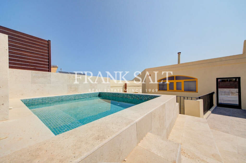 Zejtun, 3 Bedrooms Bedrooms, ,1 BathroomBathrooms,For Sale,FRSA-920428