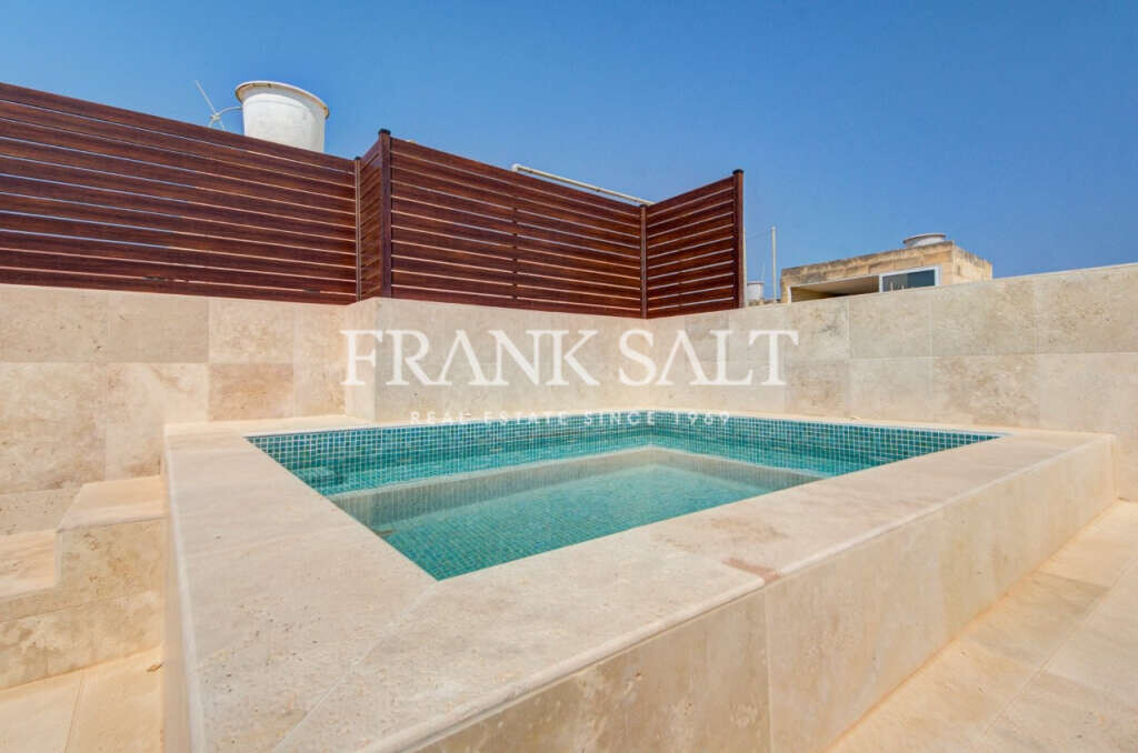 Zejtun, 3 Bedrooms Bedrooms, ,1 BathroomBathrooms,For Sale,FRSA-920428