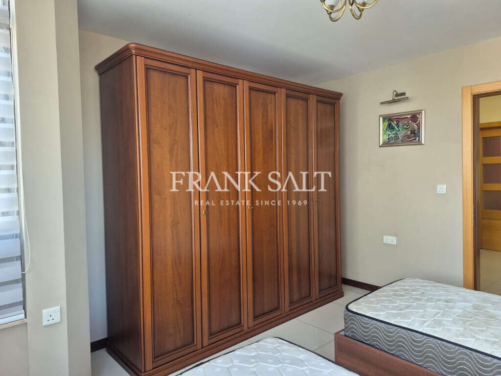 St Pauls Bay, 3 Bedrooms Bedrooms, ,3 BathroomsBathrooms,For Sale,FRSA-923930