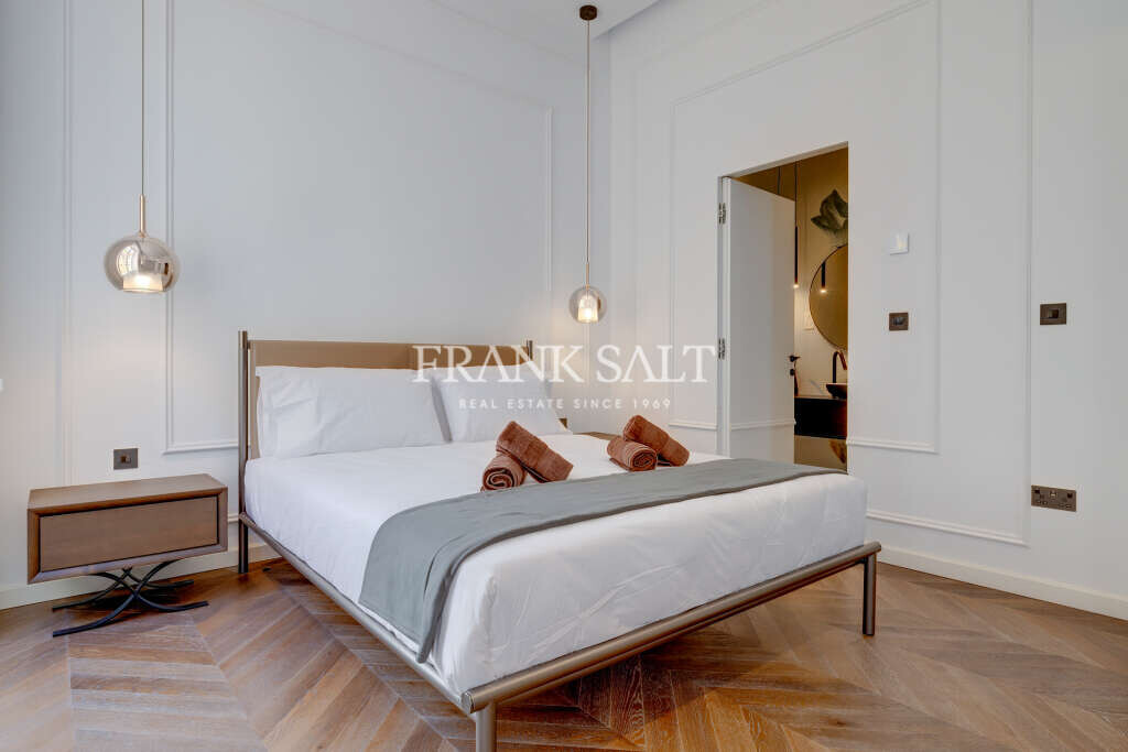 Valletta, 2 Bedrooms Bedrooms, ,For Sale,FRSA-923665