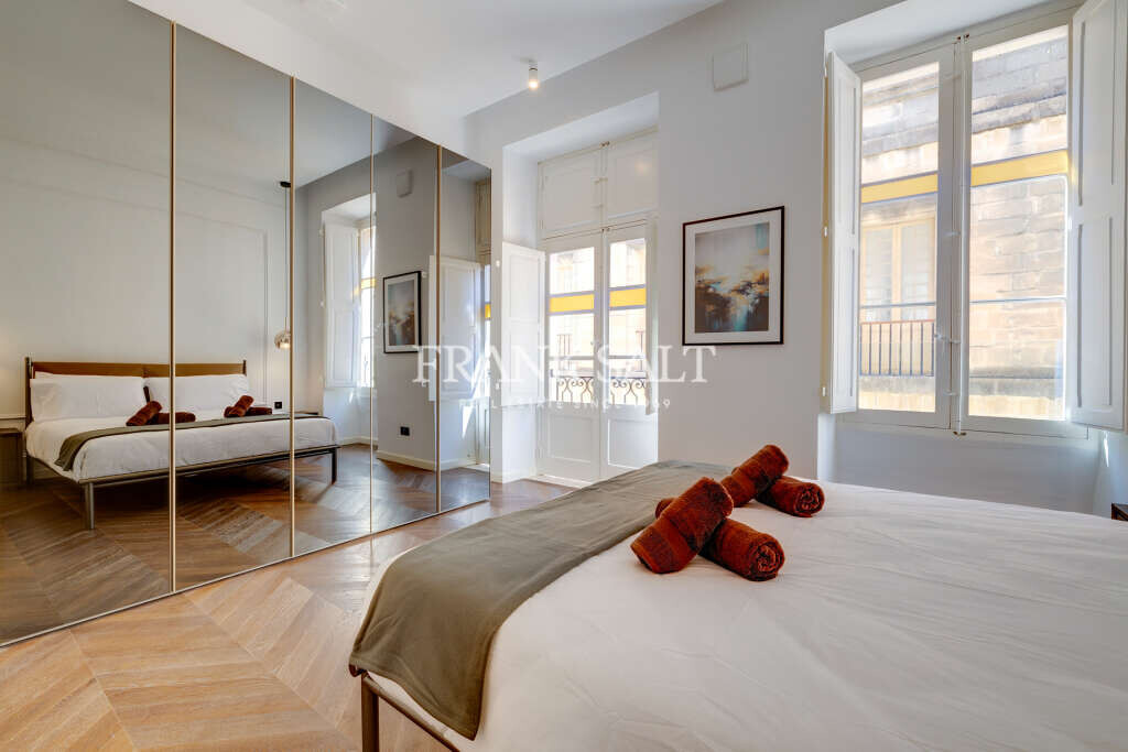 Valletta, 2 Bedrooms Bedrooms, ,For Sale,FRSA-923665