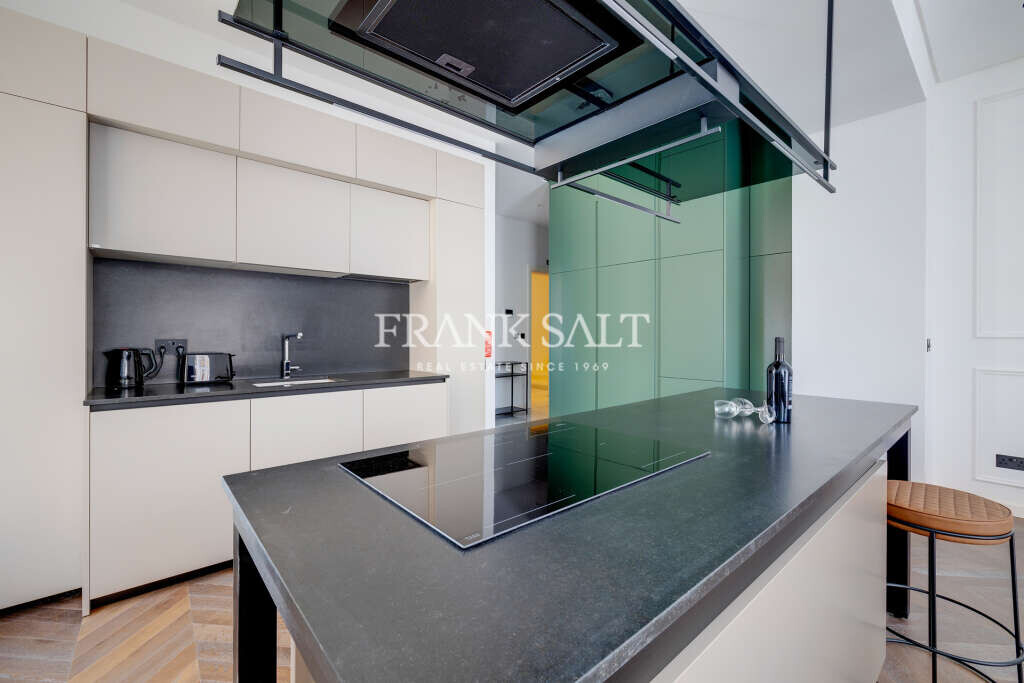 Valletta, 2 Bedrooms Bedrooms, ,For Sale,FRSA-923665
