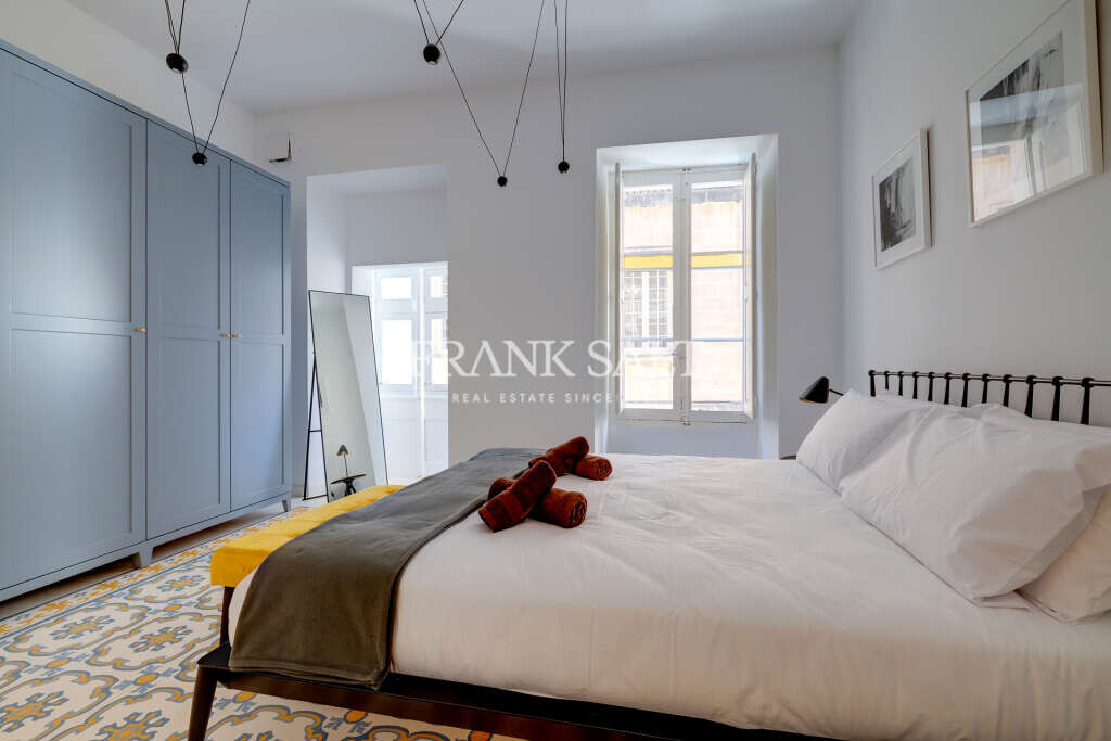 Valletta, 2 Bedrooms Bedrooms, ,For Sale,FRSA-923649
