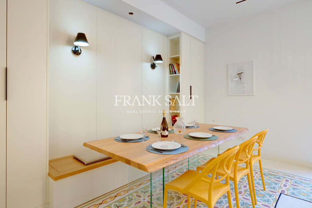 Valletta, 2 Bedrooms Bedrooms, ,For Sale,FRSA-923649