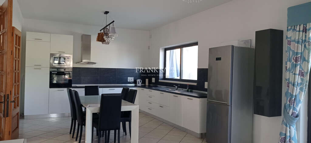 Mellieha, 3 Bedrooms Bedrooms, ,2 BathroomsBathrooms,For Sale,FRSA-923340