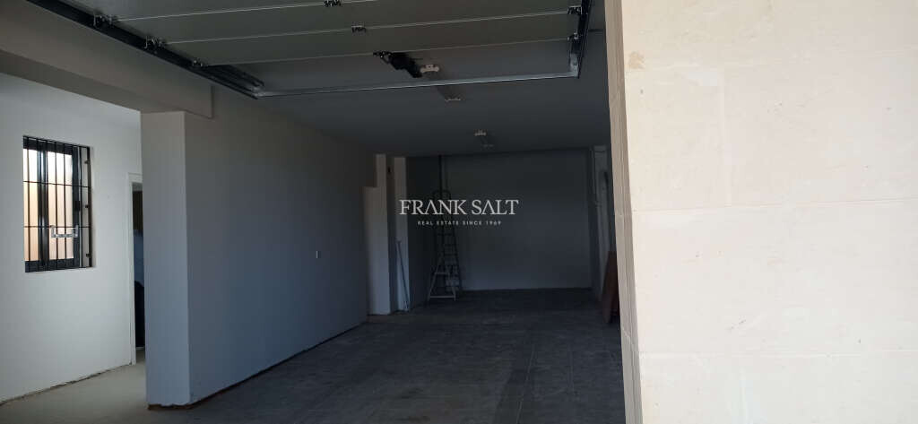 Mellieha, 3 Bedrooms Bedrooms, ,2 BathroomsBathrooms,For Sale,FRSA-923340
