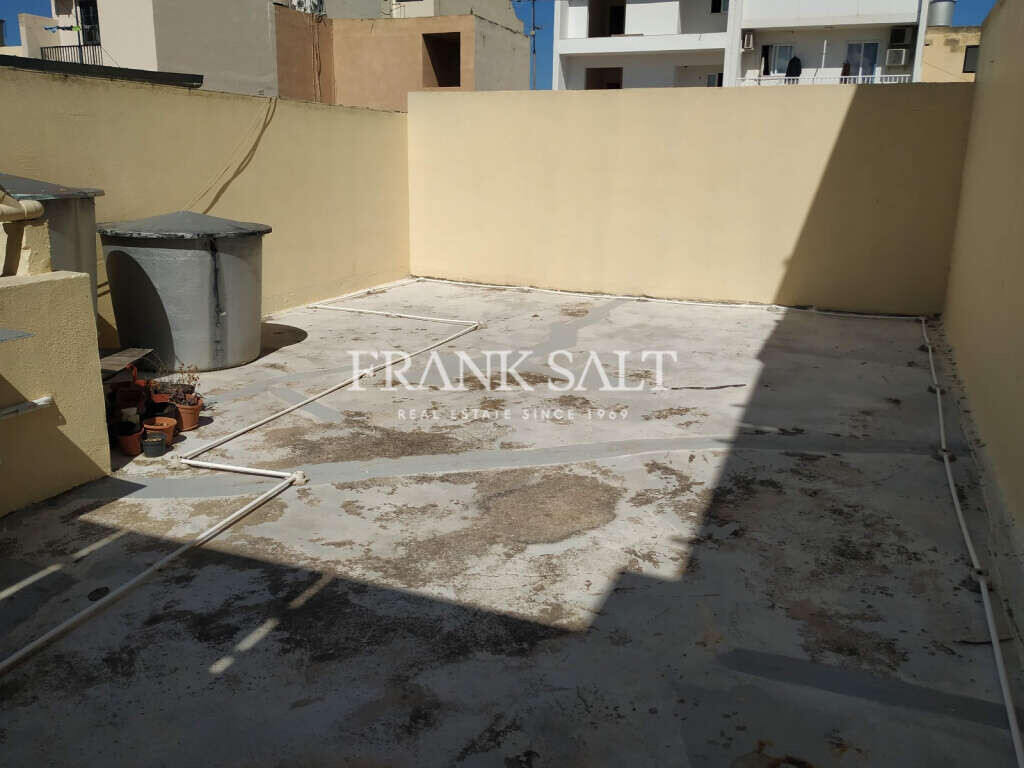 Hamrun, 3 Bedrooms Bedrooms, ,1 BathroomBathrooms,For Sale,FRSA-923853