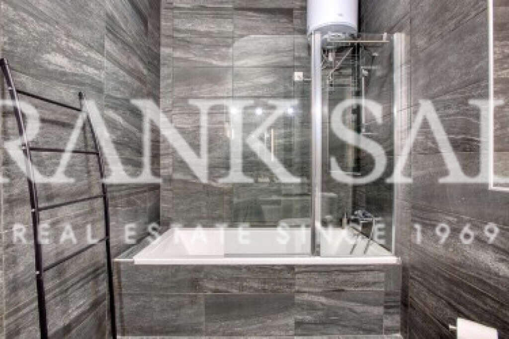 Sliema, 4 Bedrooms Bedrooms, ,3 BathroomsBathrooms,For Sale,FRSA-923743