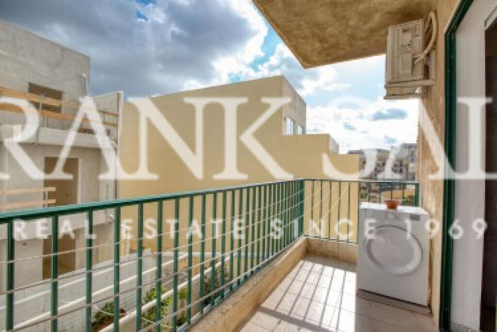 Sliema, 4 Bedrooms Bedrooms, ,3 BathroomsBathrooms,For Sale,FRSA-923743