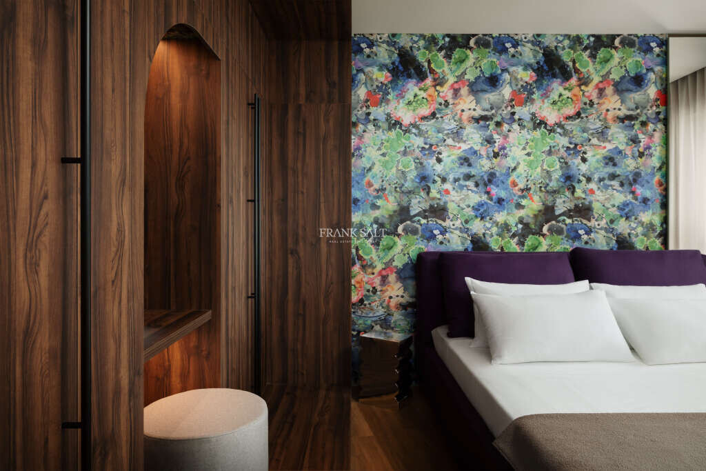 Mercury Towers, 2 Bedrooms Bedrooms, ,For Sale,FRSA-923736