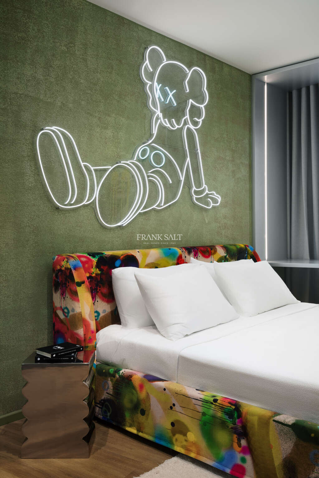 Mercury Towers, 2 Bedrooms Bedrooms, ,For Sale,FRSA-923736