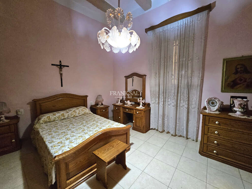 Gudja, 3 Bedrooms Bedrooms, ,1 BathroomBathrooms,For Sale,FRSA-428323