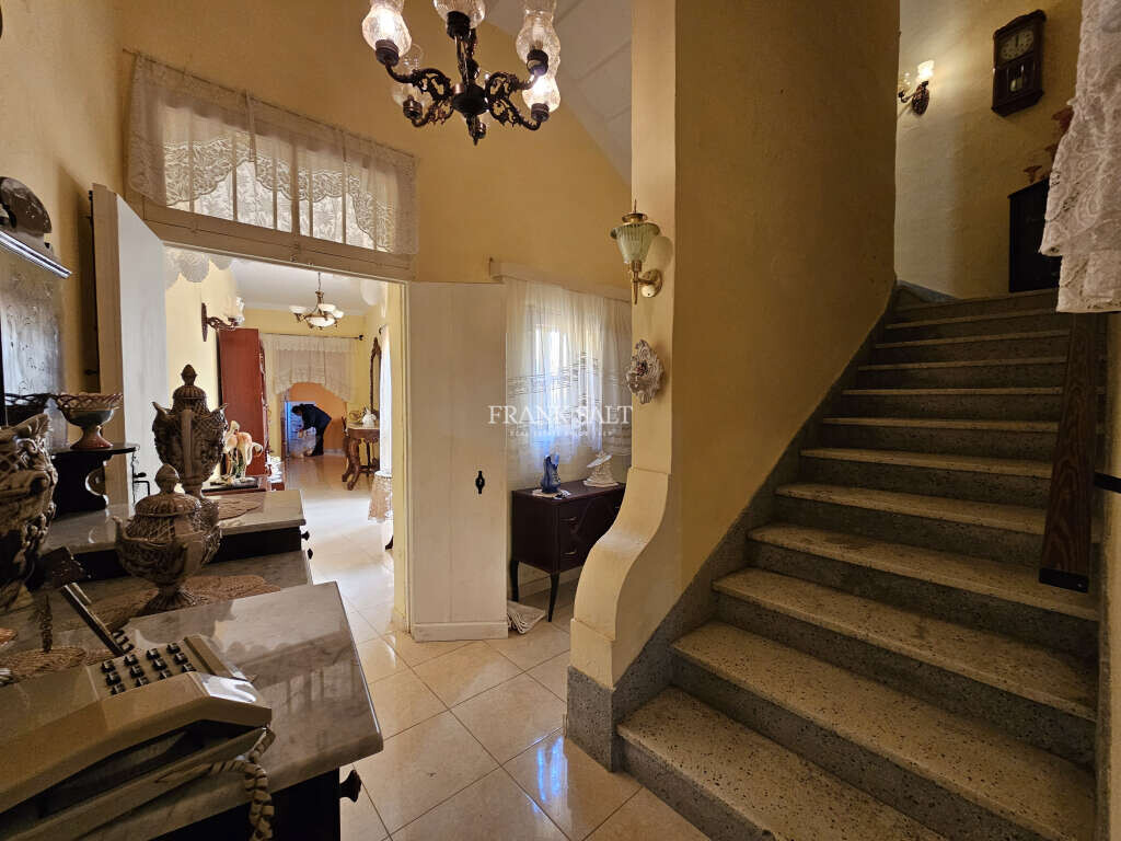 Gudja, 3 Bedrooms Bedrooms, ,1 BathroomBathrooms,For Sale,FRSA-428323