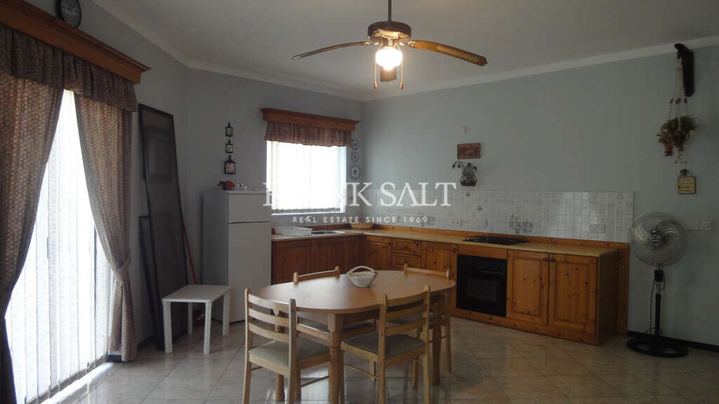 Marsalforn, Gozo, 3 Bedrooms Bedrooms, ,1 BathroomBathrooms,For Sale,FRSA-923721