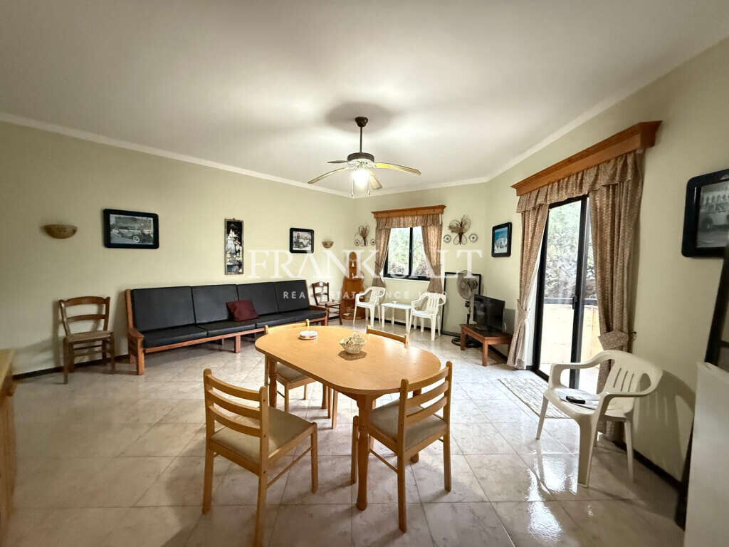 Marsalforn, Gozo, 3 Bedrooms Bedrooms, ,1 BathroomBathrooms,For Sale,FRSA-923721