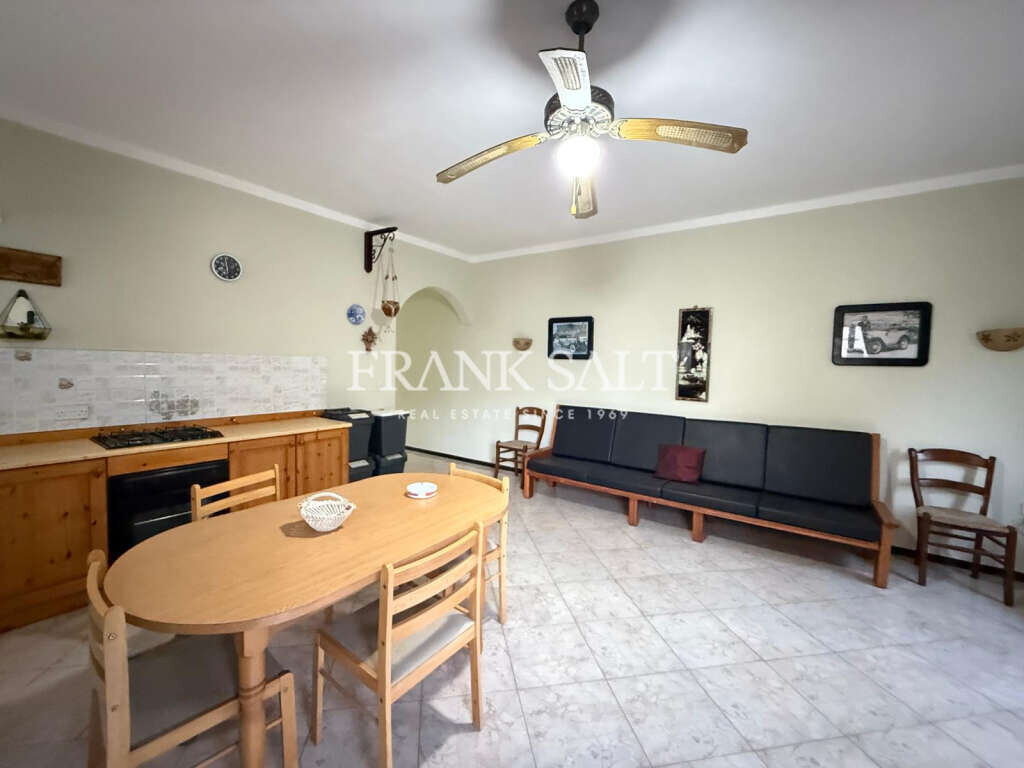 Marsalforn, Gozo, 3 Bedrooms Bedrooms, ,1 BathroomBathrooms,For Sale,FRSA-923721