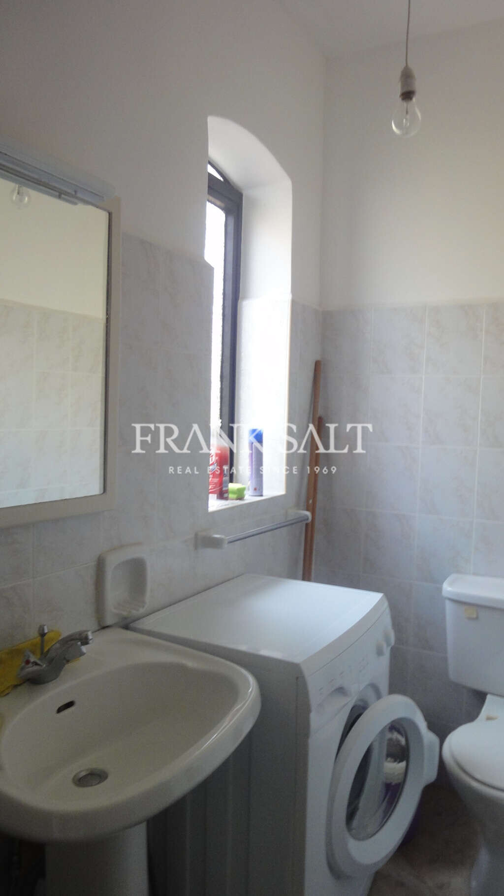 Marsalforn, Gozo, 3 Bedrooms Bedrooms, ,1 BathroomBathrooms,For Sale,FRSA-923721