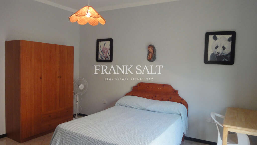 Marsalforn, Gozo, 3 Bedrooms Bedrooms, ,1 BathroomBathrooms,For Sale,FRSA-923721