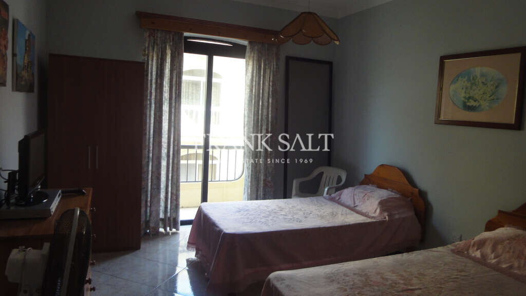 Marsalforn, Gozo, 3 Bedrooms Bedrooms, ,1 BathroomBathrooms,For Sale,FRSA-923721