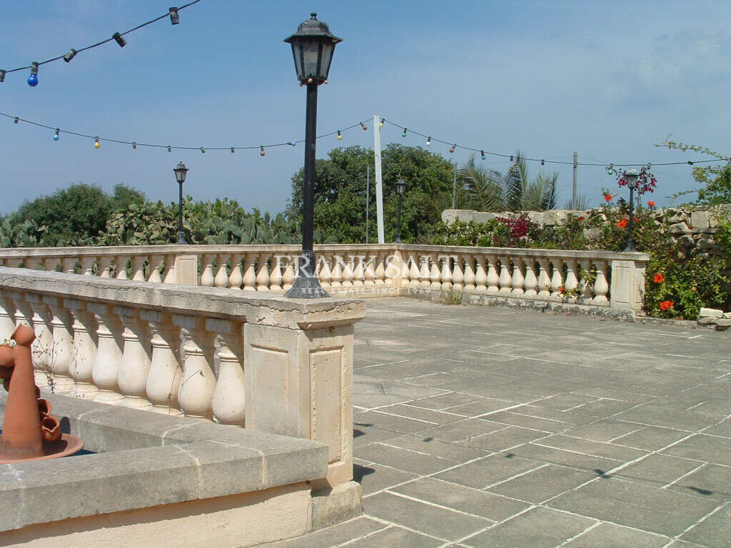 Birzebbugia, 5 Bedrooms Bedrooms, ,4 BathroomsBathrooms,For Sale,FRSA-923631