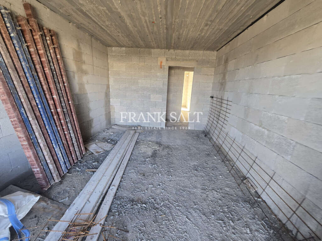 Fgura, 3 Bedrooms Bedrooms, ,1 BathroomBathrooms,For Sale,FRSA-923576