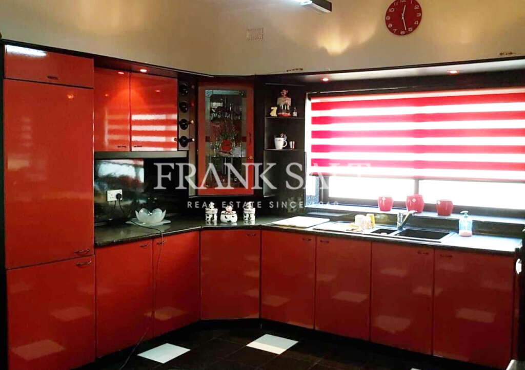 Fgura, 3 Bedrooms Bedrooms, ,1 BathroomBathrooms,For Sale,FRSA-923535