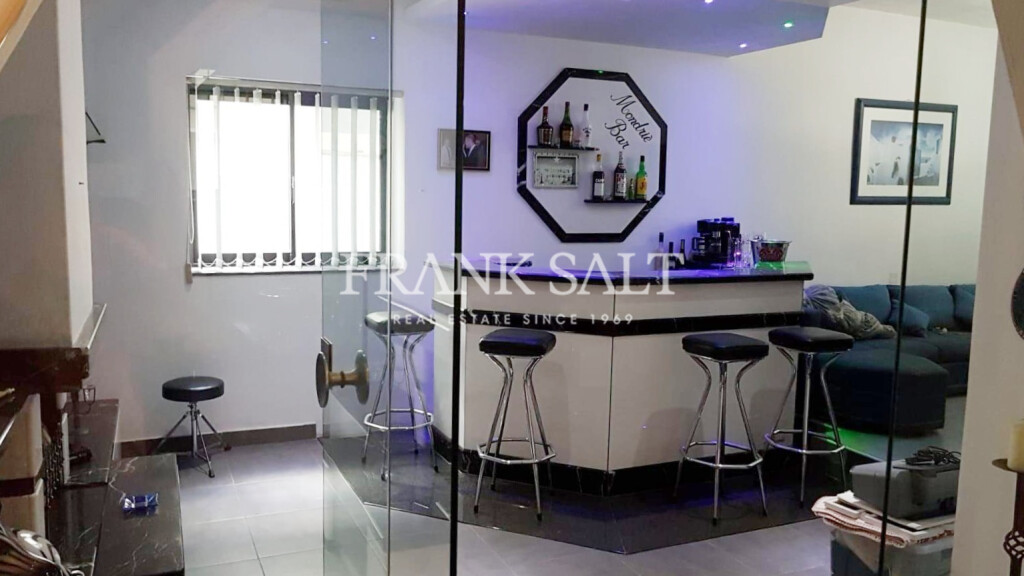 Fgura, 3 Bedrooms Bedrooms, ,1 BathroomBathrooms,For Sale,FRSA-923535