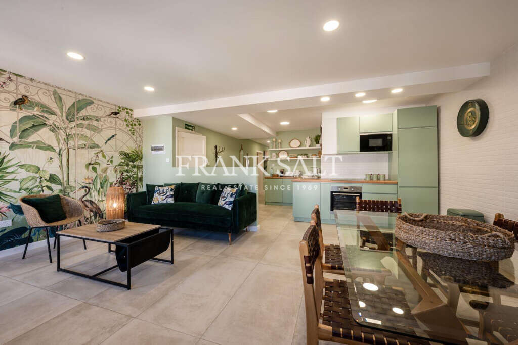 Swieqi, 3 Bedrooms Bedrooms, ,2 BathroomsBathrooms,For Sale,FRSA-923668