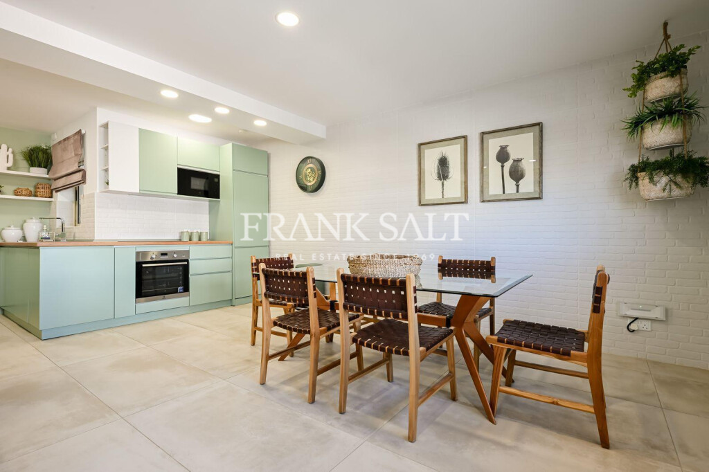 Swieqi, 3 Bedrooms Bedrooms, ,2 BathroomsBathrooms,For Sale,FRSA-923668