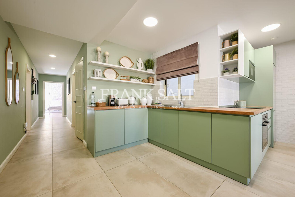 Swieqi, 3 Bedrooms Bedrooms, ,2 BathroomsBathrooms,For Sale,FRSA-923668