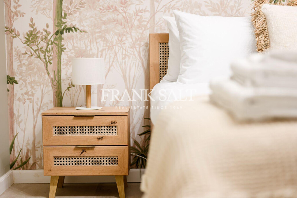 Swieqi, 3 Bedrooms Bedrooms, ,2 BathroomsBathrooms,For Sale,FRSA-923668