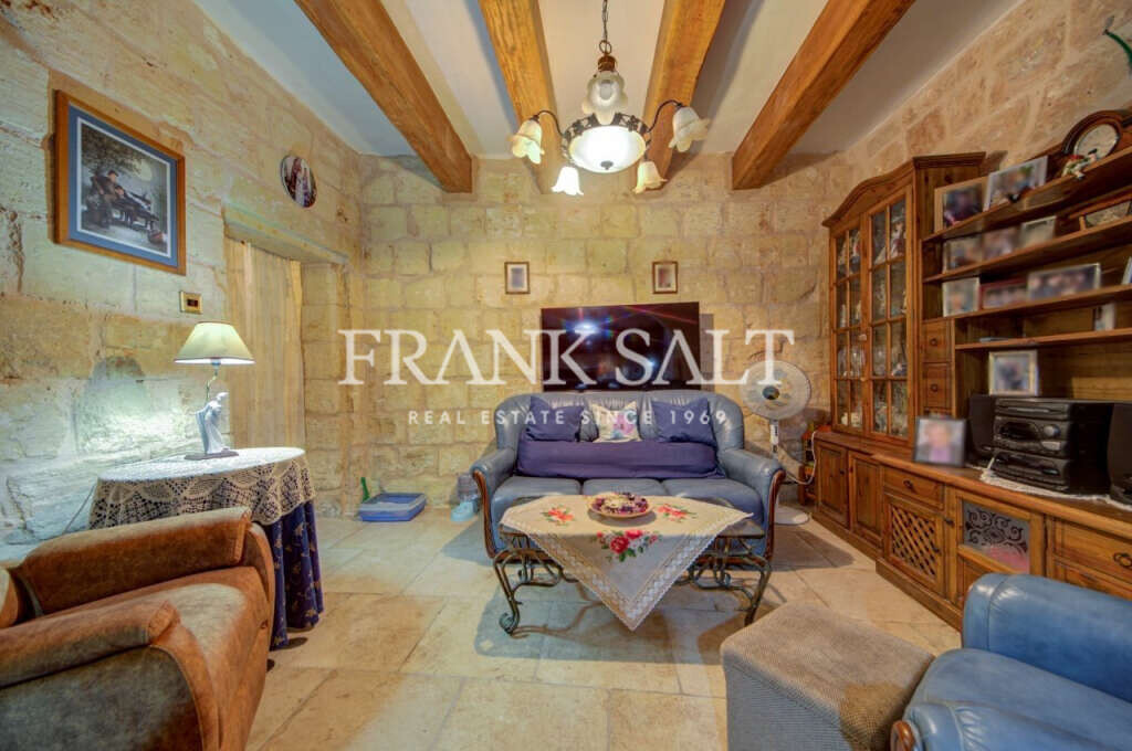 Zabbar, 3 Bedrooms Bedrooms, ,1 BathroomBathrooms,For Sale,FRSA-923139