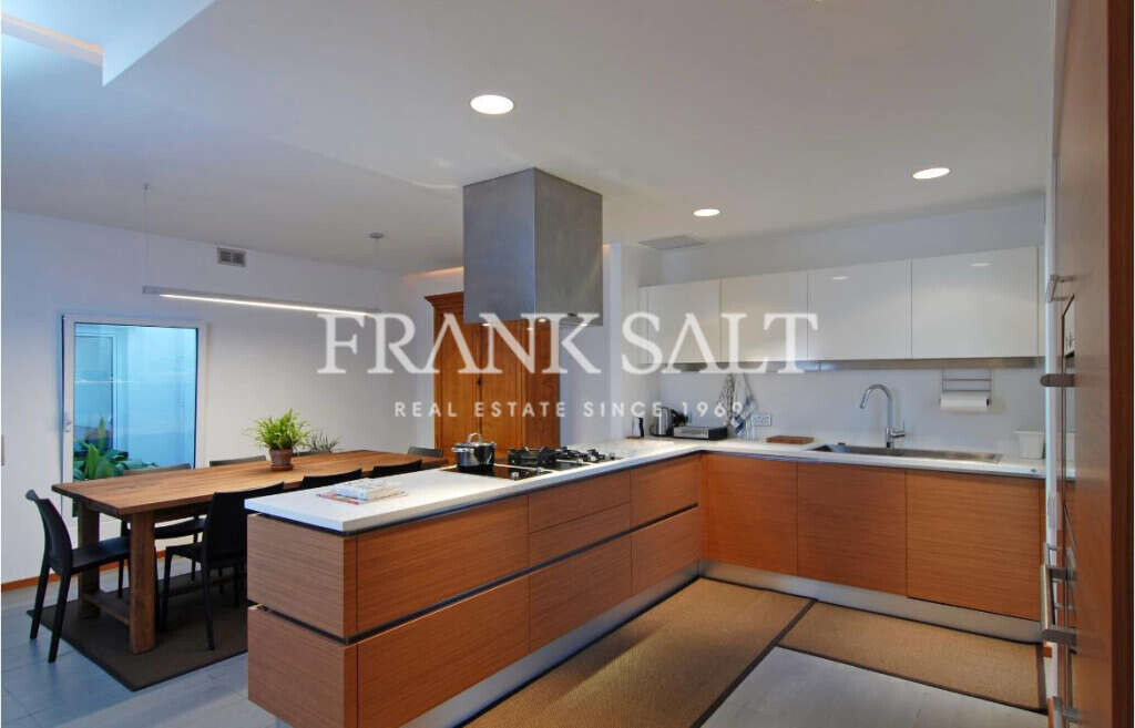 Mgarr, 2 Bedrooms Bedrooms, ,2 BathroomsBathrooms,For Sale,FRSA-923533