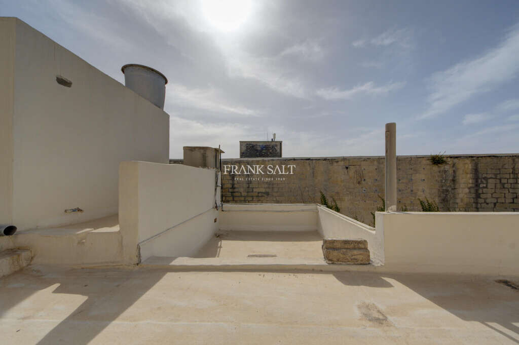 Santa Venera, 4 Bedrooms Bedrooms, ,1 BathroomBathrooms,For Sale,FRSA-923490