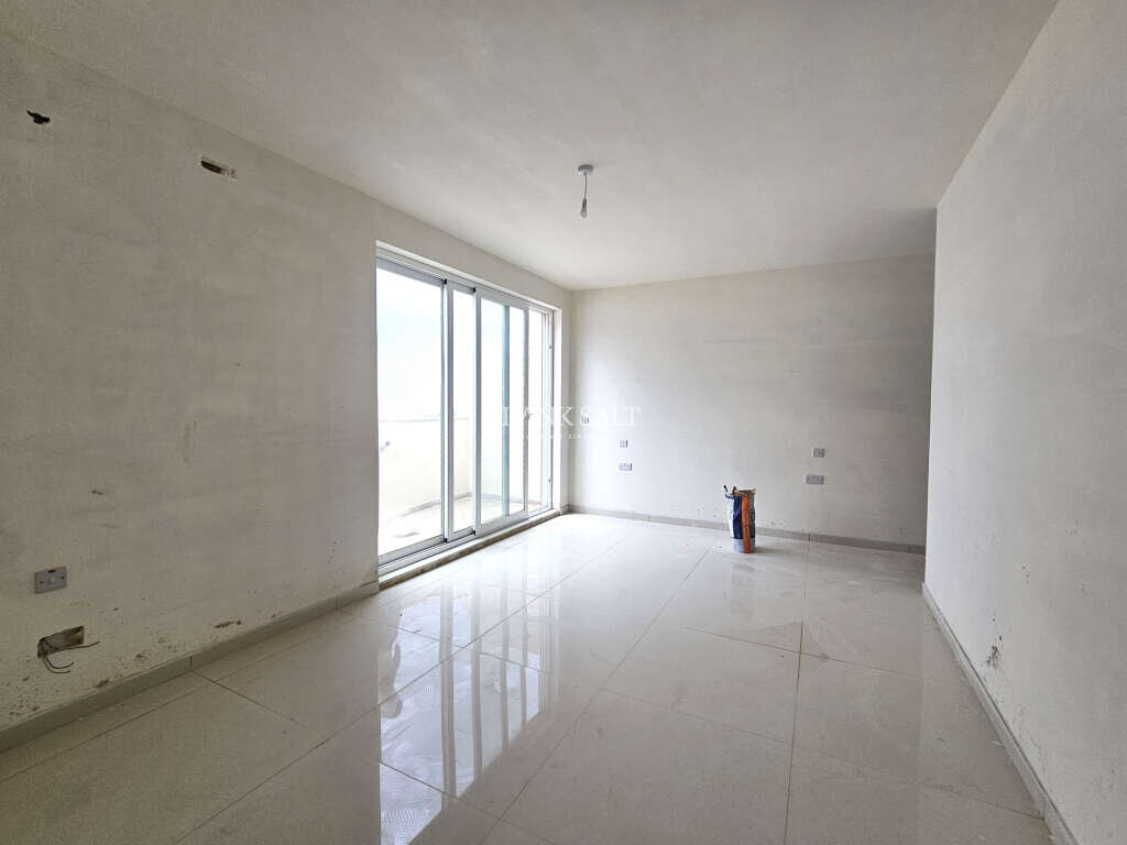 Zurrieq, 3 Bedrooms Bedrooms, ,2 BathroomsBathrooms,For Sale,FRSA-923433