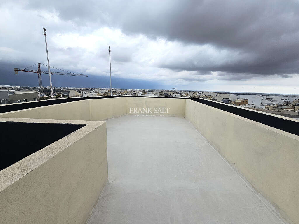 Zurrieq, 3 Bedrooms Bedrooms, ,2 BathroomsBathrooms,For Sale,FRSA-923433