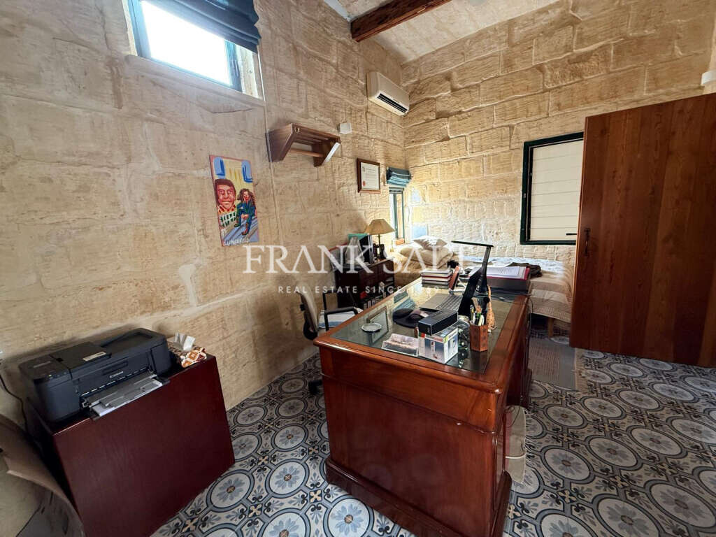 Santa Lucija (Gozo), Gozo, 3 Bedrooms Bedrooms, ,4 BathroomsBathrooms,For Sale,FRSA-923428