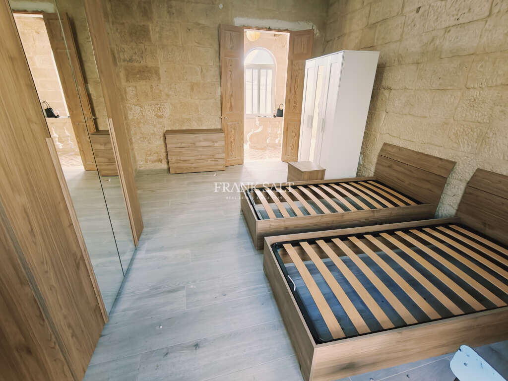 Vittoriosa, 3 Bedrooms Bedrooms, ,For Sale,FRSA-923287