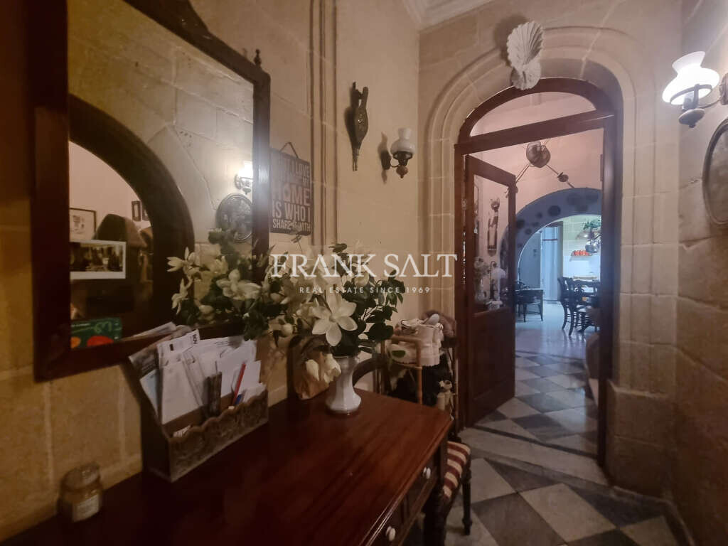 Sliema, 3 Bedrooms Bedrooms, ,2 BathroomsBathrooms,For Sale,FRSA-923388 Sliema, 3 Bedrooms Bedrooms, ,2 BathroomsBathrooms,For Sale,FRSA-923388