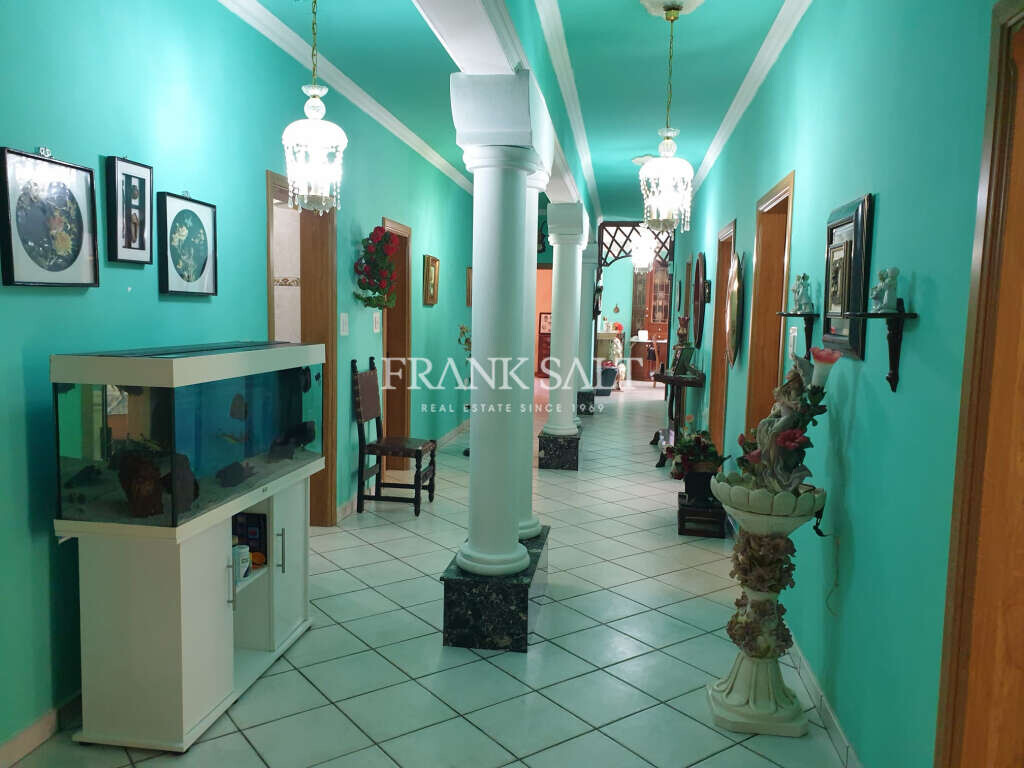 Marsascala, 6 Bedrooms Bedrooms, ,For Sale,FRSA-923119