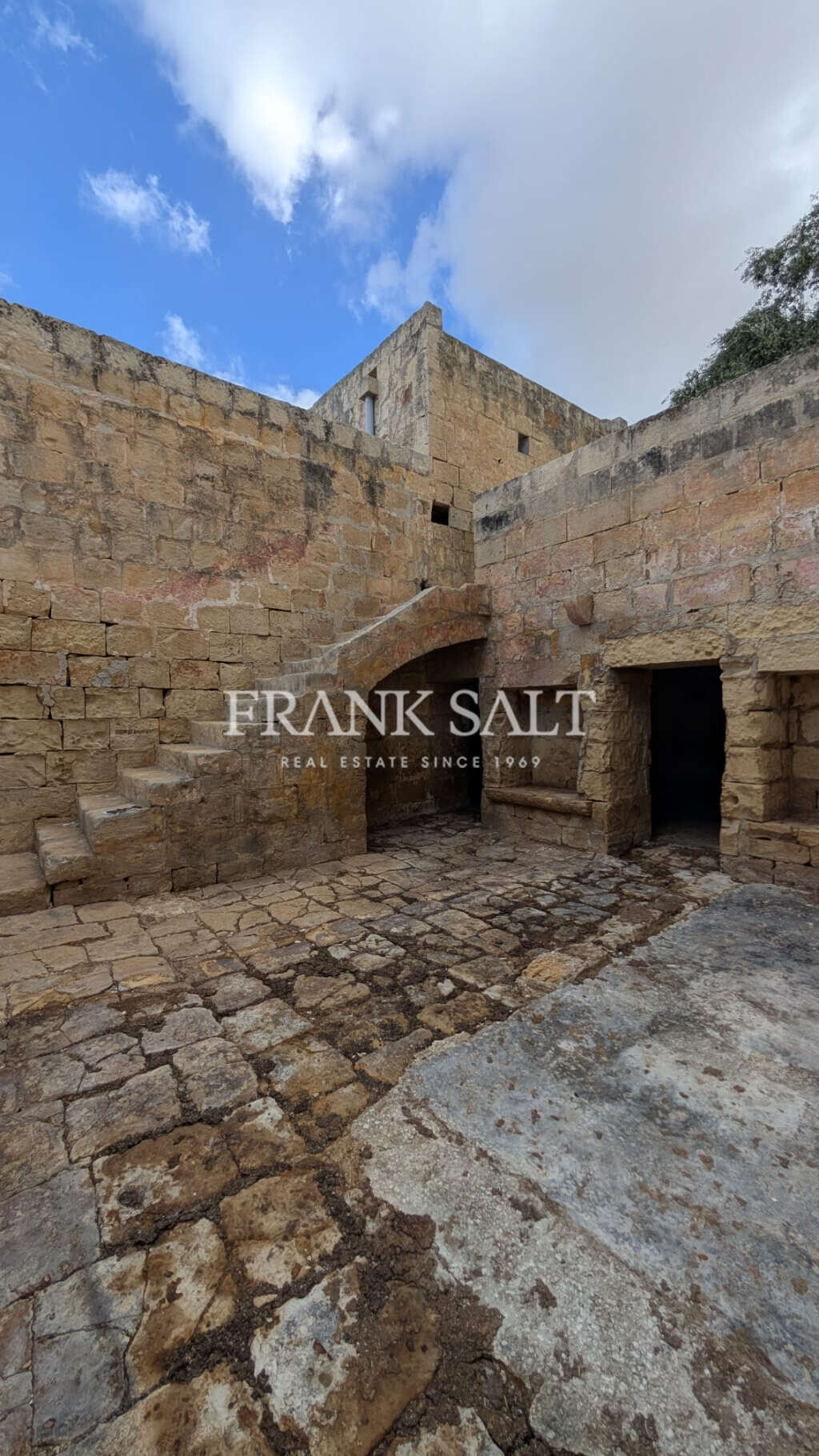 Birkirkara, 1 Bedroom Bedrooms, ,For Sale,FRSA-923207