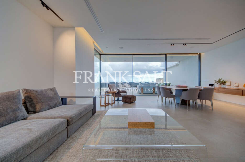 Madliena, 5 Bedrooms Bedrooms, ,3 BathroomsBathrooms,For Sale,FRSA-922801