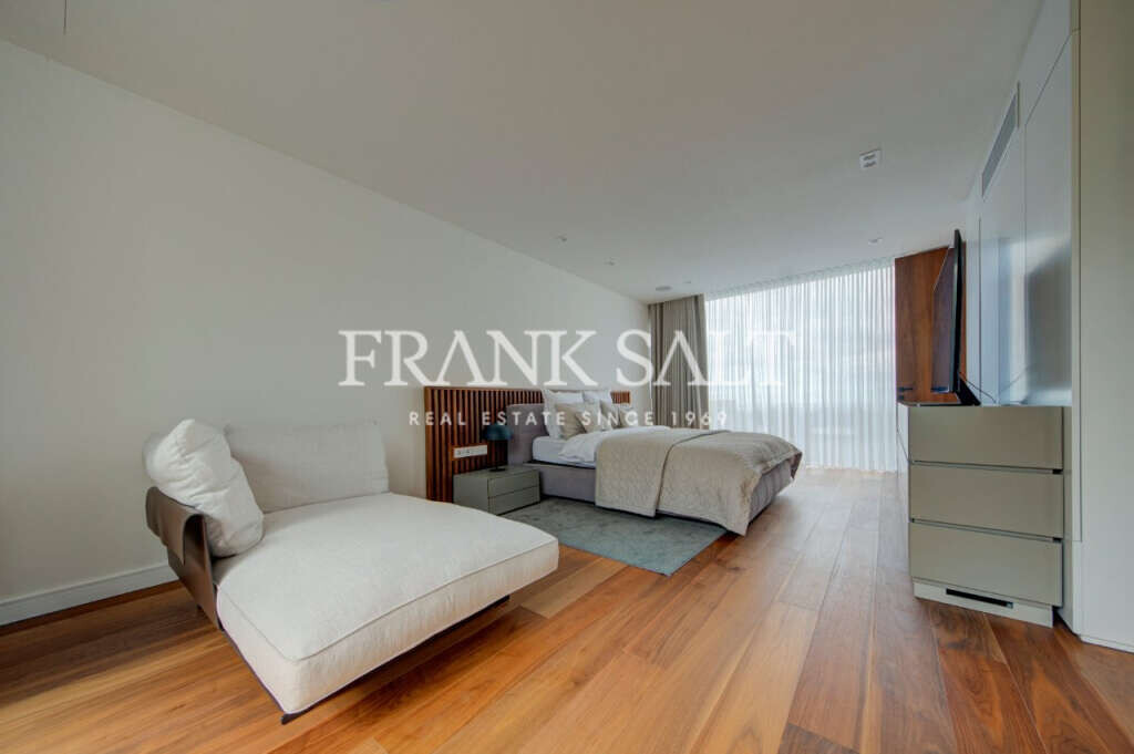 Madliena, 5 Bedrooms Bedrooms, ,3 BathroomsBathrooms,For Sale,FRSA-922801