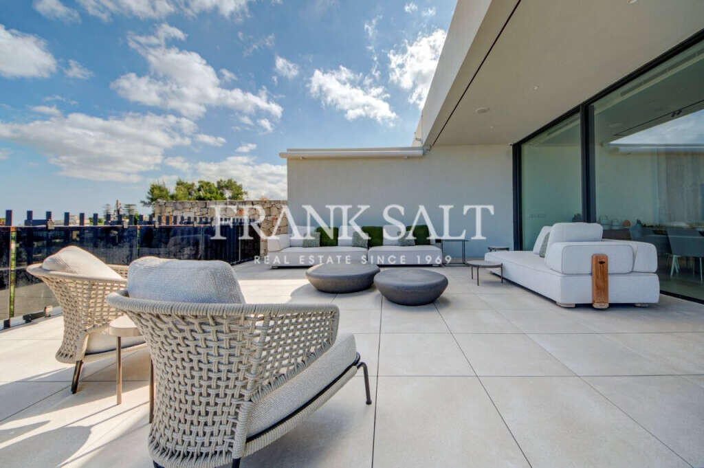 Madliena, 5 Bedrooms Bedrooms, ,3 BathroomsBathrooms,For Sale,FRSA-922801