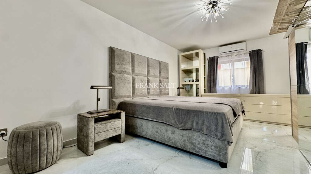 St Julians, 3 Bedrooms Bedrooms, ,1 BathroomBathrooms,For Sale,FRSA-923125